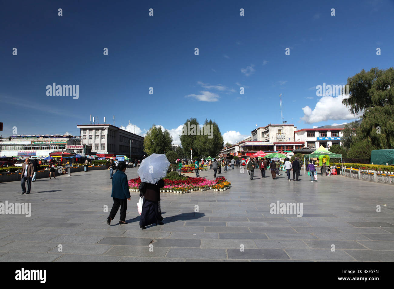 Ansicht des Barkhor Square in Lhasa, Tibet (autonomes Gebiet Tibet), China. Stockfoto