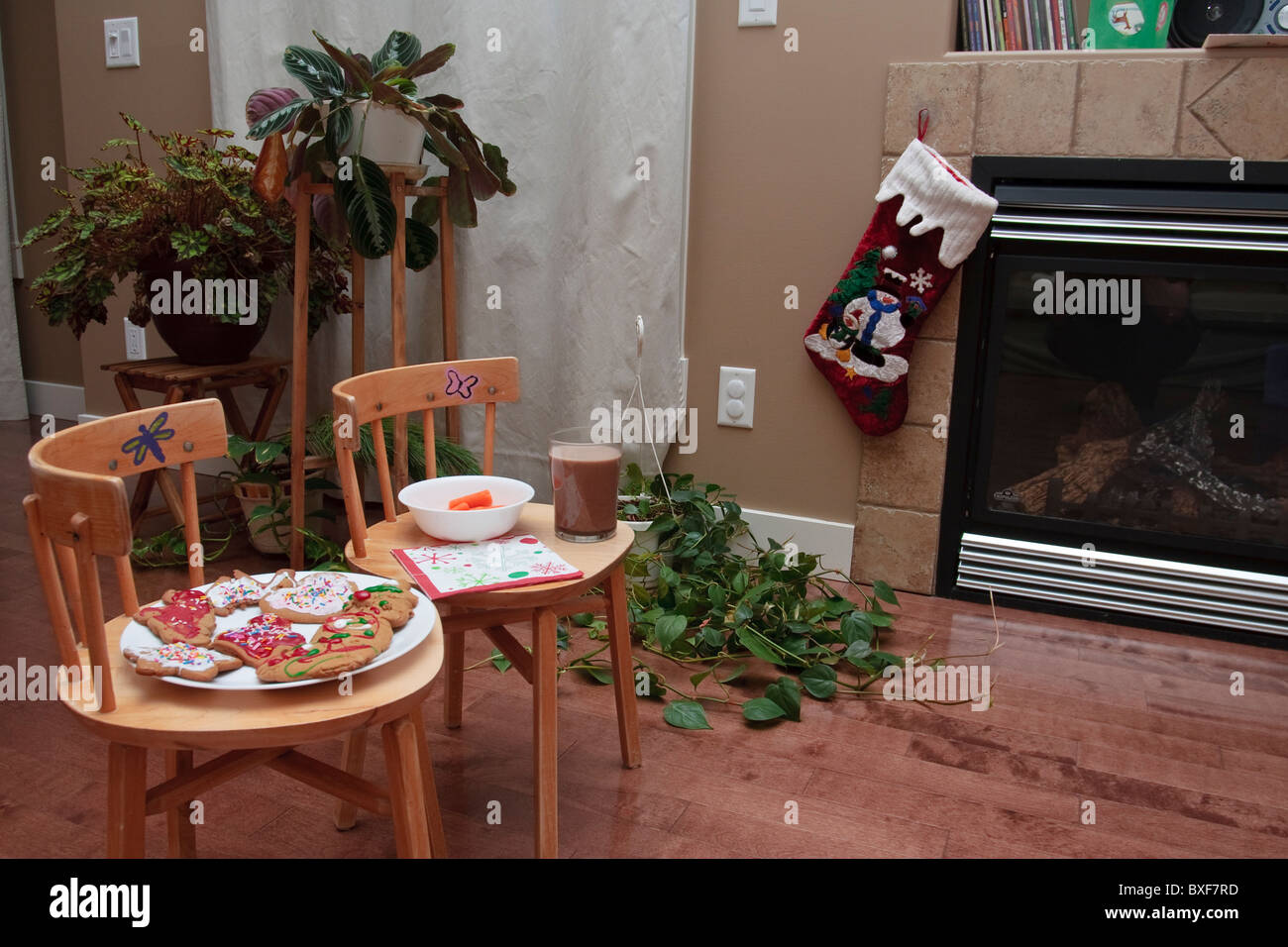 Snacks für Weihnachtsmann Heiligabend festgelegten Stockfoto