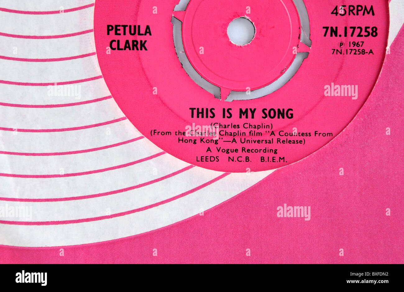 Petula Clark 1967 single "Dies ist mein Lied" Stockfoto
