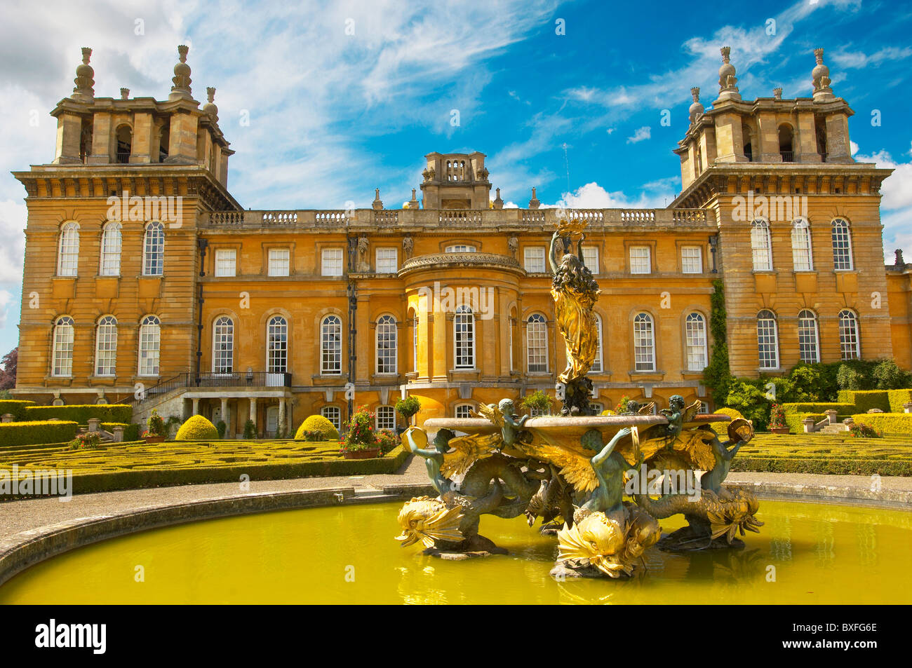Blenheim Palace italienischen Garten und Brunnen - England Stockfoto