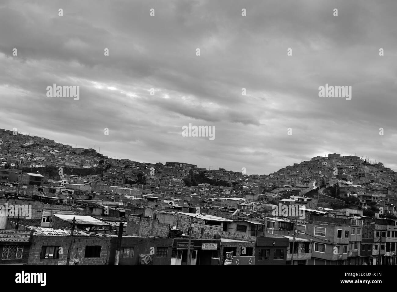 Ciudad Bolívar, ein Elendsviertel in Bogota, wo vertriebene Menschen aus allen Teilen des Landes leben, Kolumbien. Stockfoto