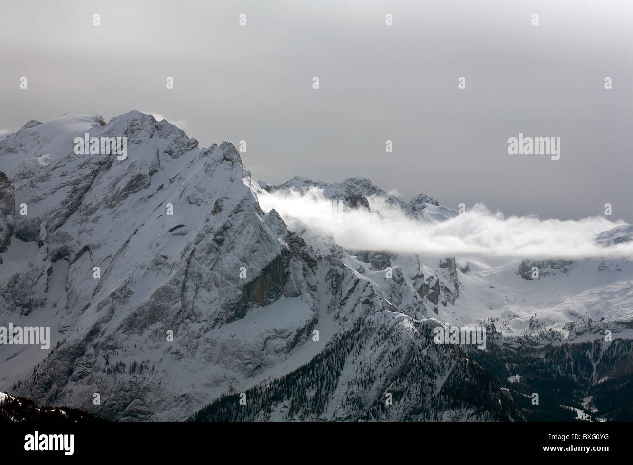 Cloud-umhüllende der Passo Sella, Sellajoch Wolkenstein Dolomiten Italien Stockfoto