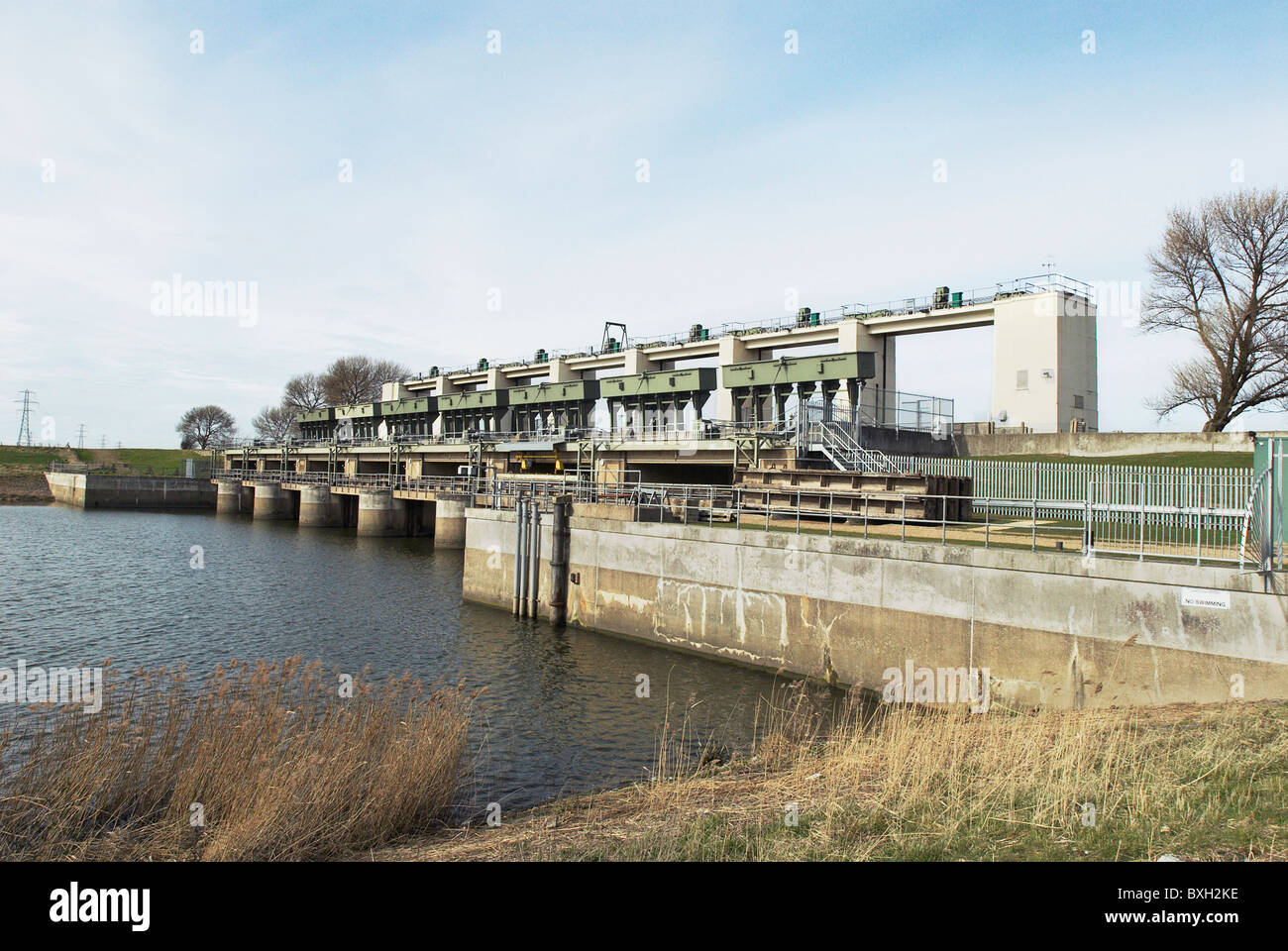Schleuse auf dem Fluss Great Ouse eine FlutAbwehrsystem für die