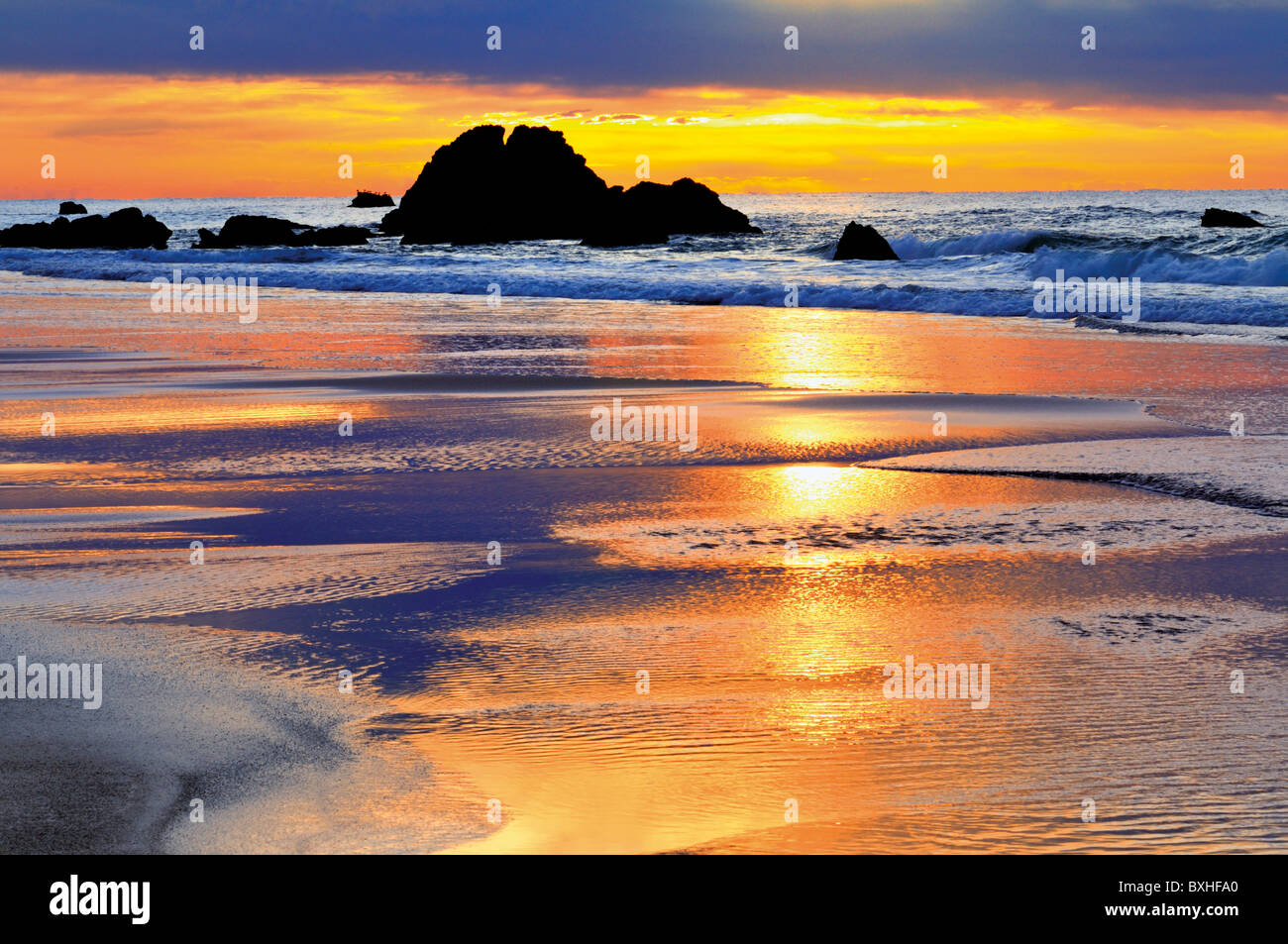 Portugal, Algarve: Sonnenuntergang an einem Strand der Naturpark Costa Vicentina Stockfoto