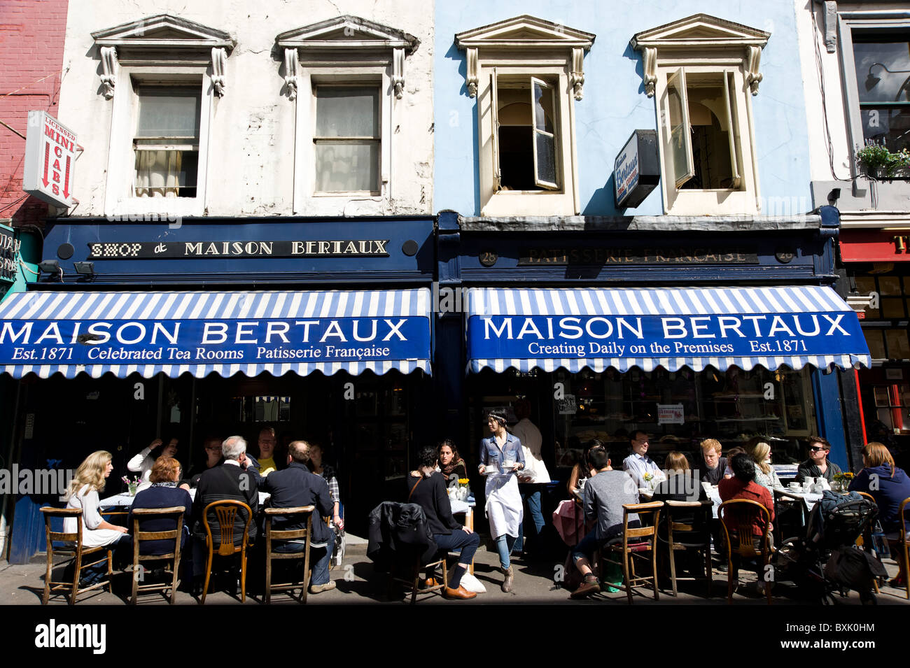 Maison Bertaux im griechischen Street, Soho, London, England, Vereinigtes Königreich Stockfoto