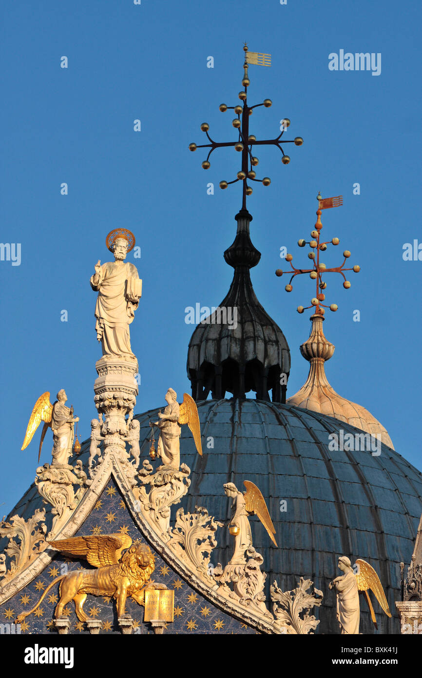 Spezifischen architektonischen Details der Kirche San Marco in Venedig Stockfoto