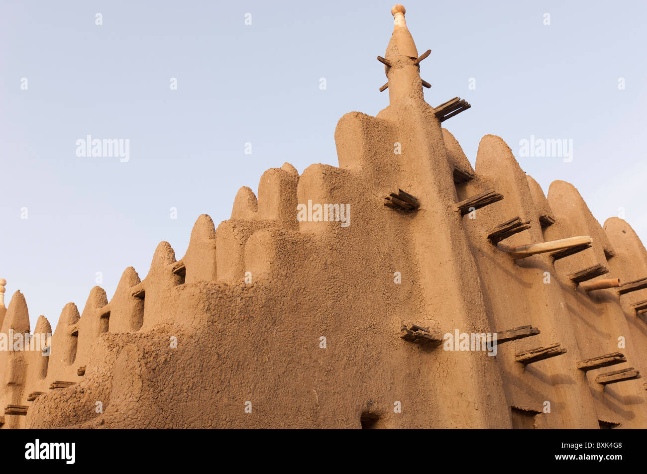 Detail des Schlammes erbauten Moschee im Dorf Saye. Segou Region, Mali. Stockfoto