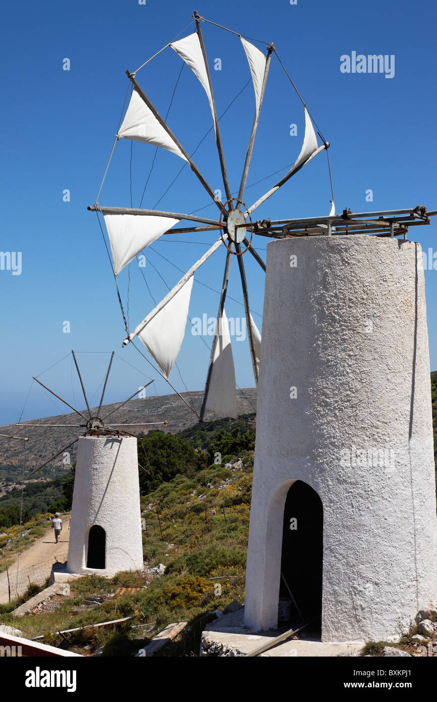 Windmühlen, Lassithi-Hochebene, Präfektur Lassithi, Kreta, Griechenland Stockfoto