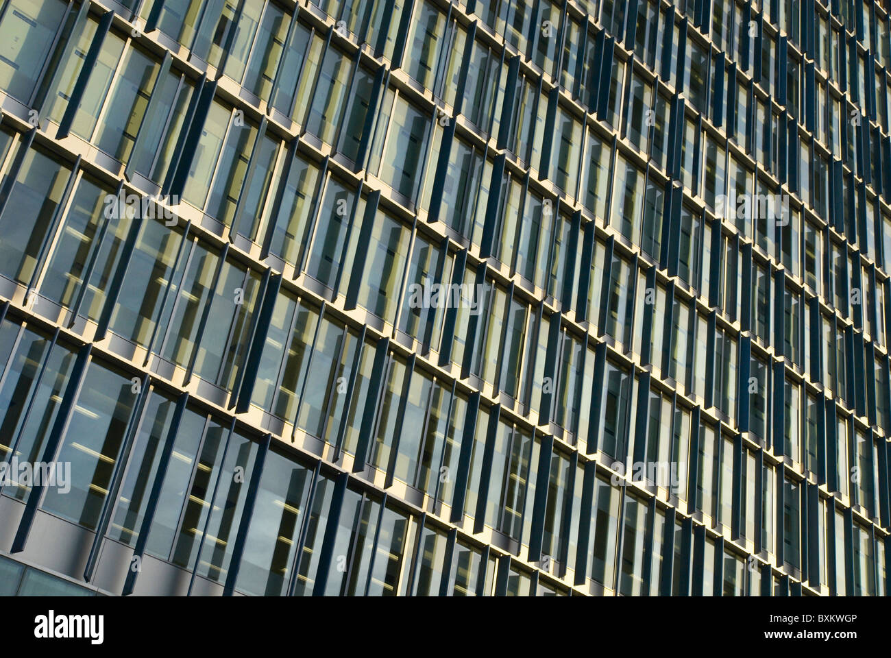 Abstrakte Muster der neuen Fassade London UK Stockfotografie Alamy