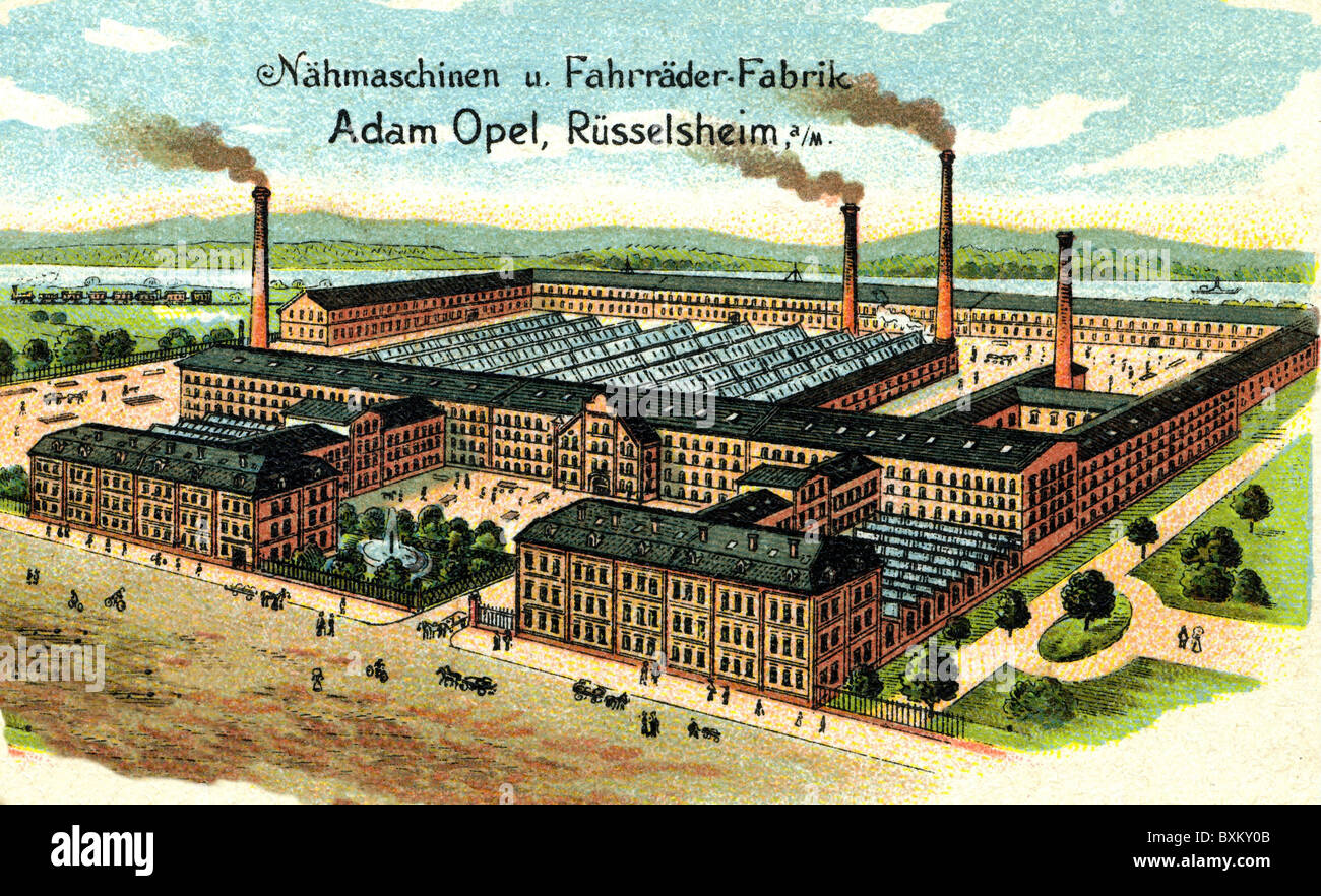 Industrie, Firmen, Adam Opel Firma, Nähmaschine und Fahrradfabrik, Rüsselsheim, Lithographie, Ansichtskarte, Deutschland, 1901, 1900er, 00er, 20. Jahrhundert, historisch, historisch, gegründet 1862, Autohersteller, Autohersteller, Autohersteller, Autohersteller, Vogelperspektive, Vogelperspektive, Gesamtansicht, Verwaltungs- und Produktionshalle, Produktionshallen, Industriegebiet, Industriegebiete, Schornstein, Schornstein, Schornsteine, Schornsteine, um die Wende des 19./20. Jahrhunderts, Firmengelände, Menschen, zusätzliche Rechte-Clearenzen-nicht vorhanden Stockfoto