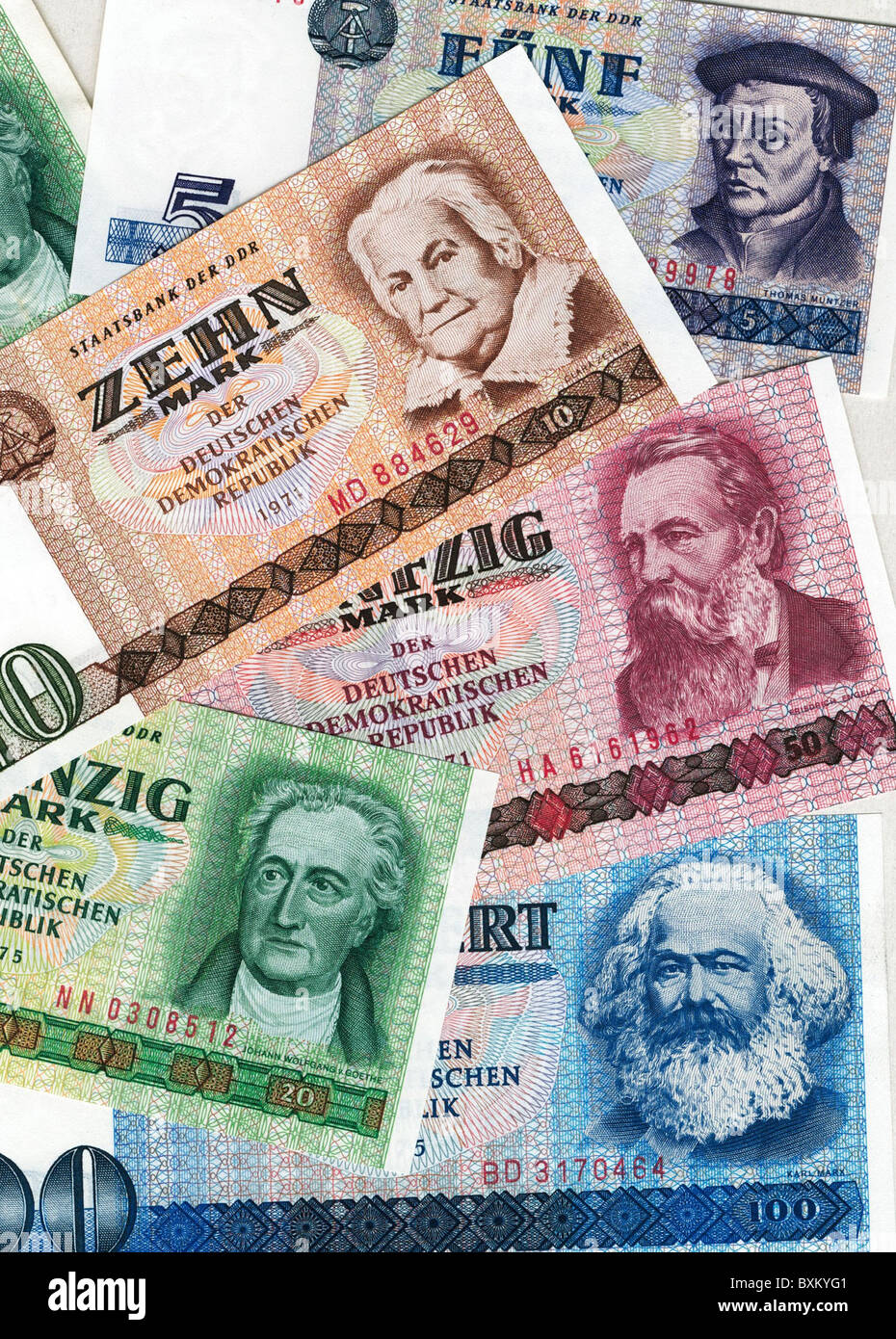 Geld / Finanzen, Banknoten, DDR, verschiedene Banknoten, 1971 / 1975, Zusatzrechte-Clearenzen-nicht vorhanden Stockfoto