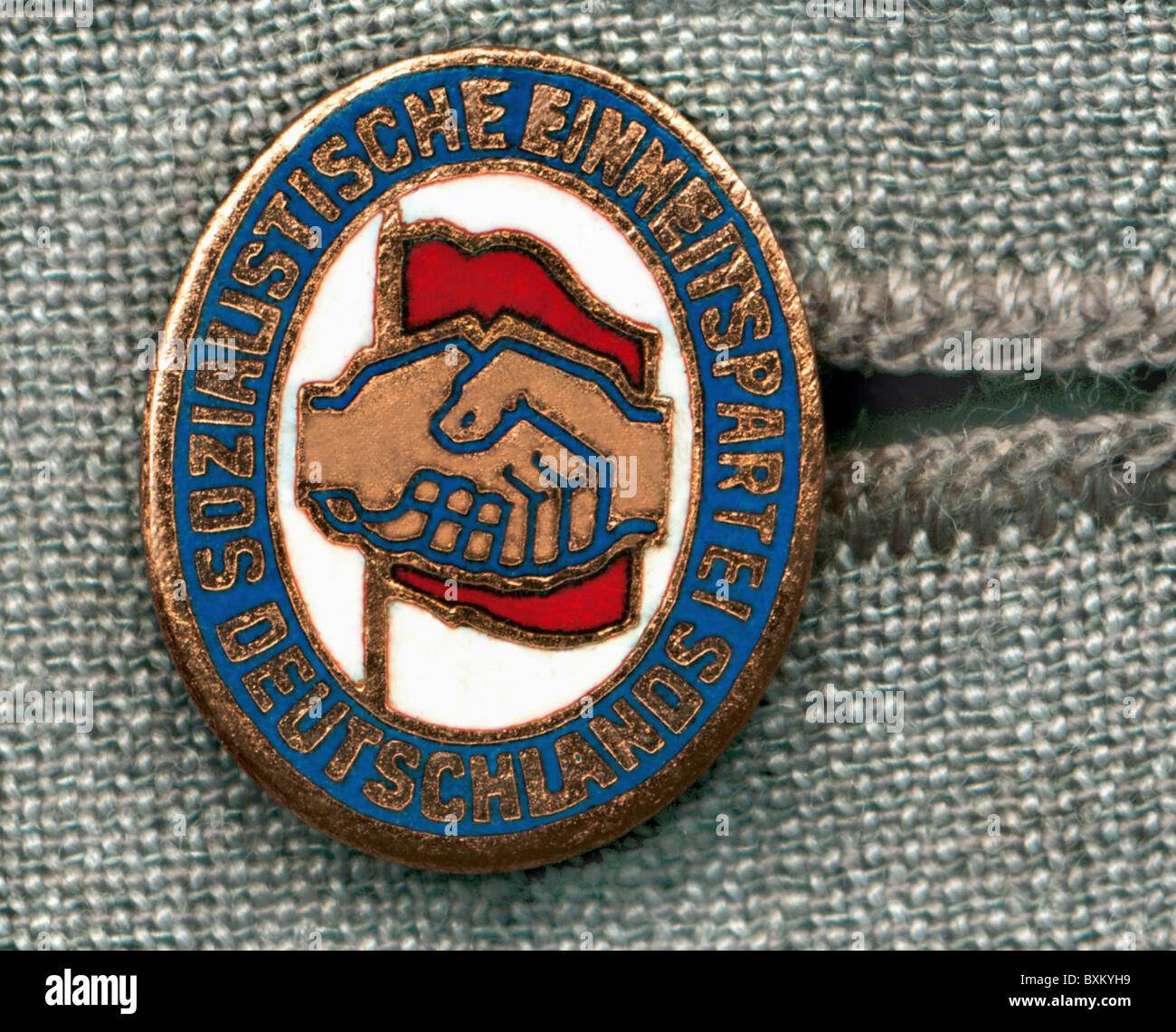 Dekorationen, politische Embleme, Parteien, Sozialistische Einheitspartei Deutschlands (SED), Emblem, Ostdeutschland, 1980er Jahre, Zusatzrechte-Clearences-nicht vorhanden Stockfoto