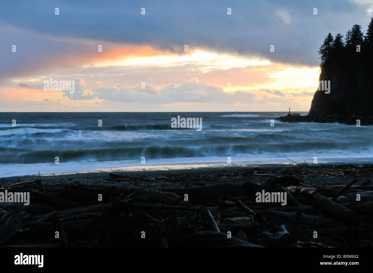 Strand von La Push an der Sunset - Forks, Washington State Stockfoto