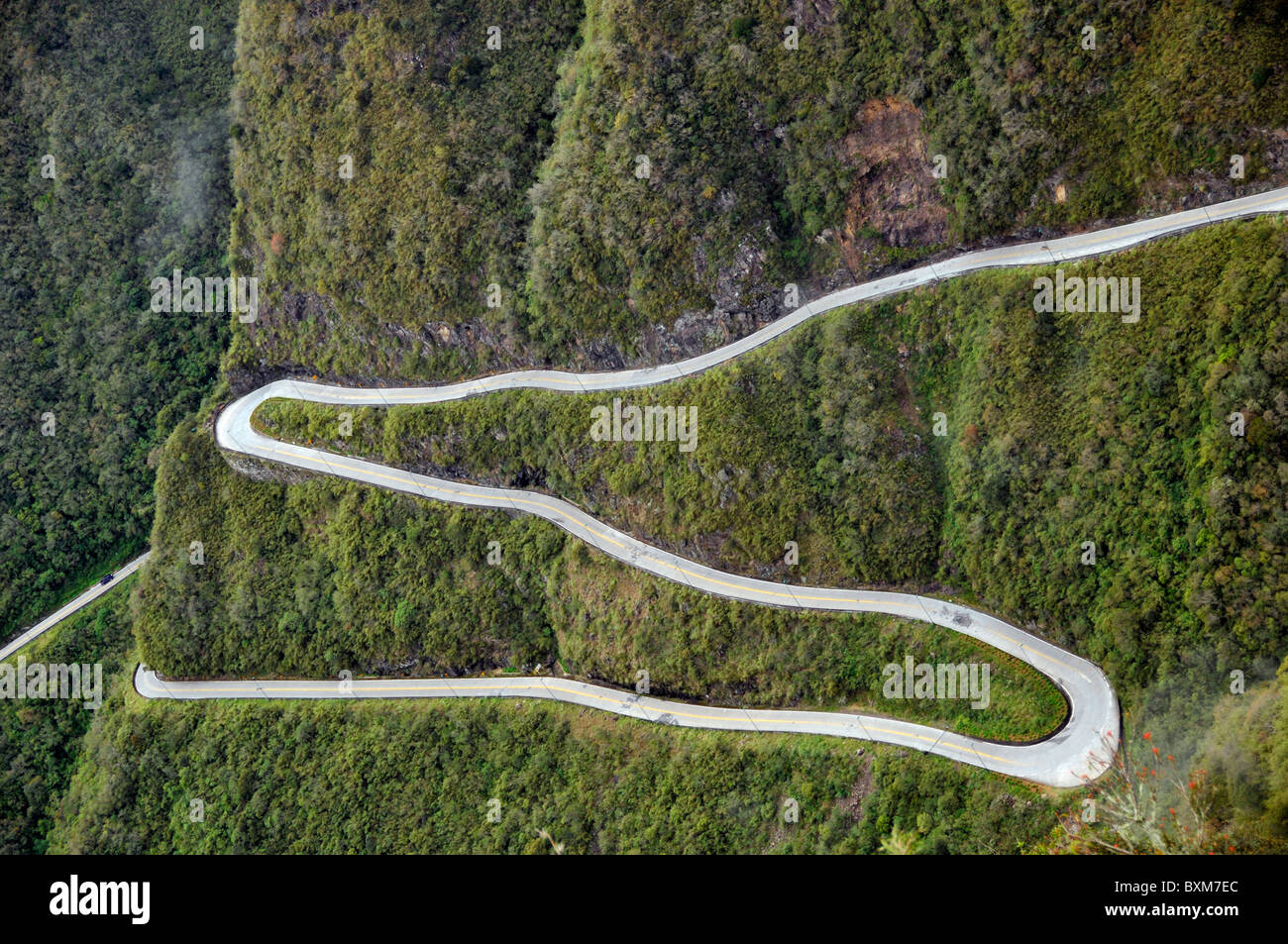 Kurvenreiche Strecke im Serra Do Rio do Rastro Santa Catarina Brasilien Stockfoto