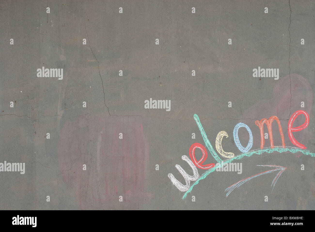 Sprüche Die Man An Die Wand Schreiben Kann Farbige kreiden -Fotos und -Bildmaterial in hoher Auflösung – Alamy