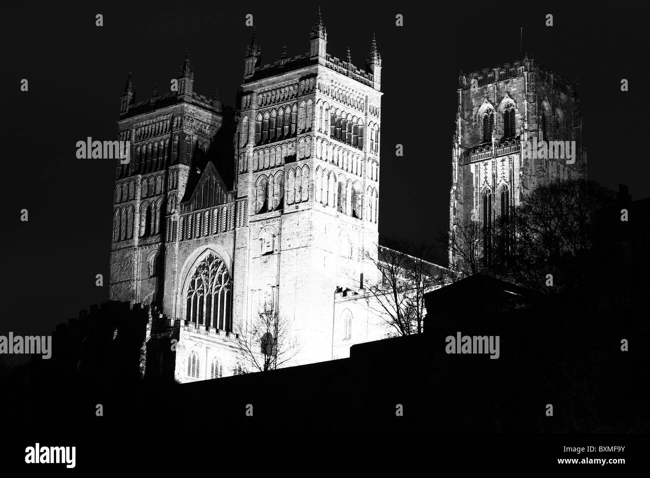 Nachtaufnahme der Durham Cathedral aus dem Fluss-Abnutzung Stockfoto