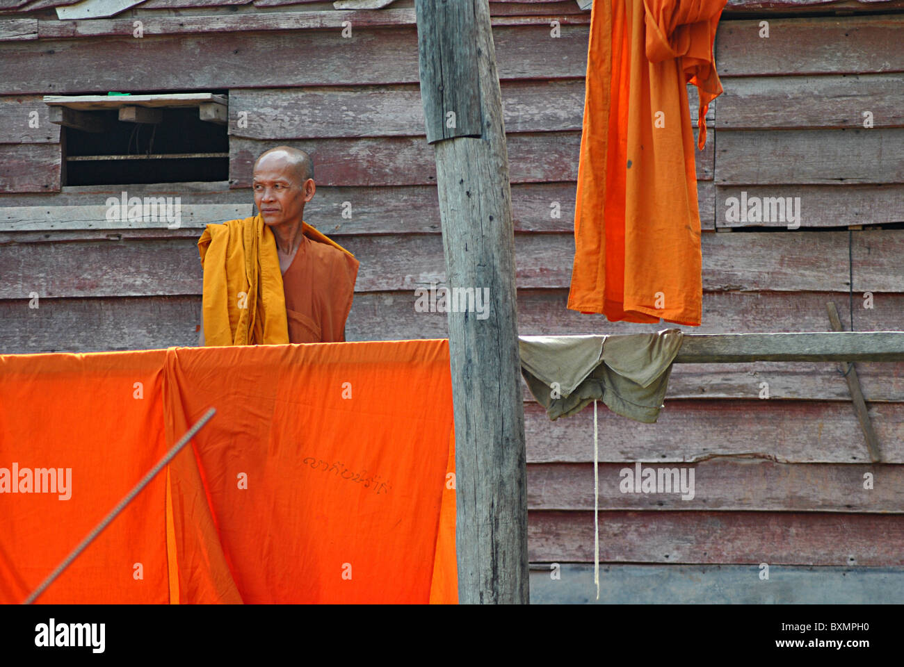 Buddhistischer Mönch in der Nähe von Siem Reap, Kambodscha Stockfoto