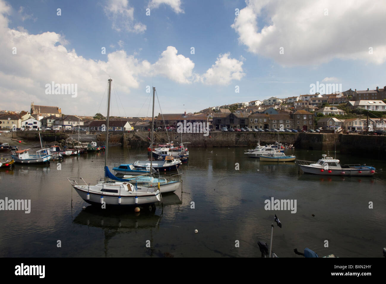 Porthleven Hafen, Cornwall, UK Stockfoto