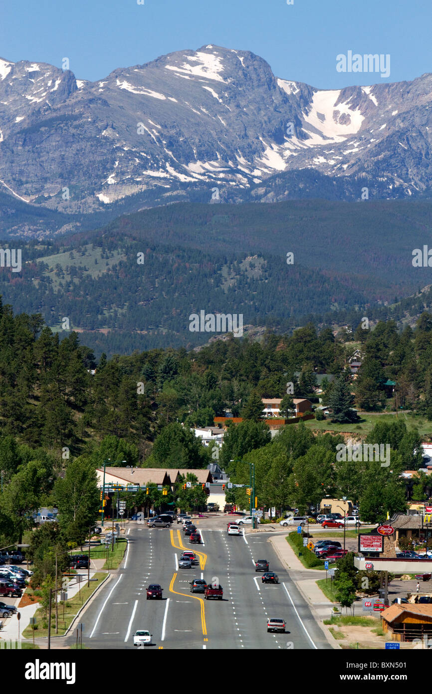 Die Stadt von Estes Park am Eingang zum Rocky Mountain National Park in Colorado, USA. Stockfoto