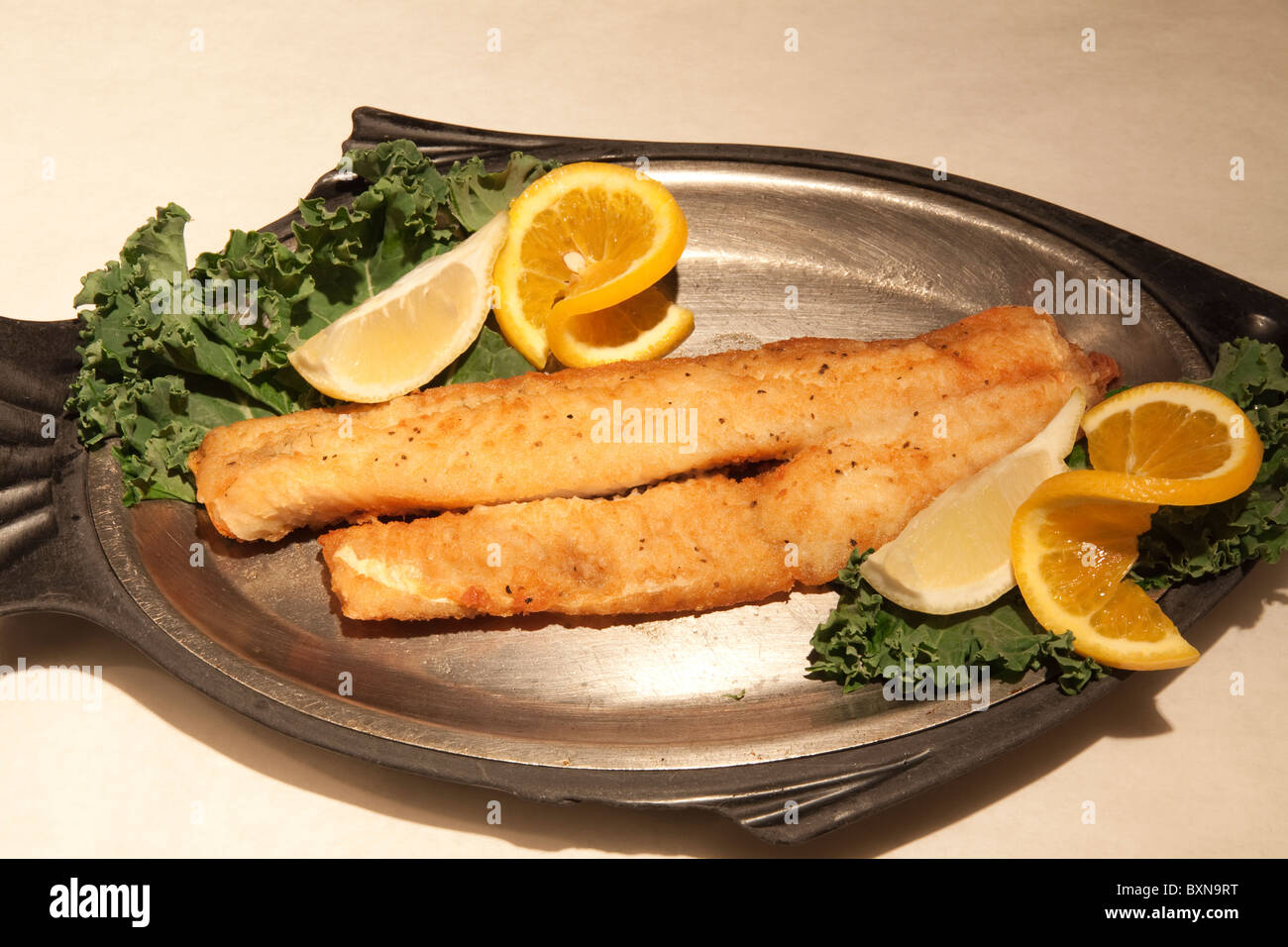 Fritierte Weißfische Filets von Great Lakes USA Stockfoto