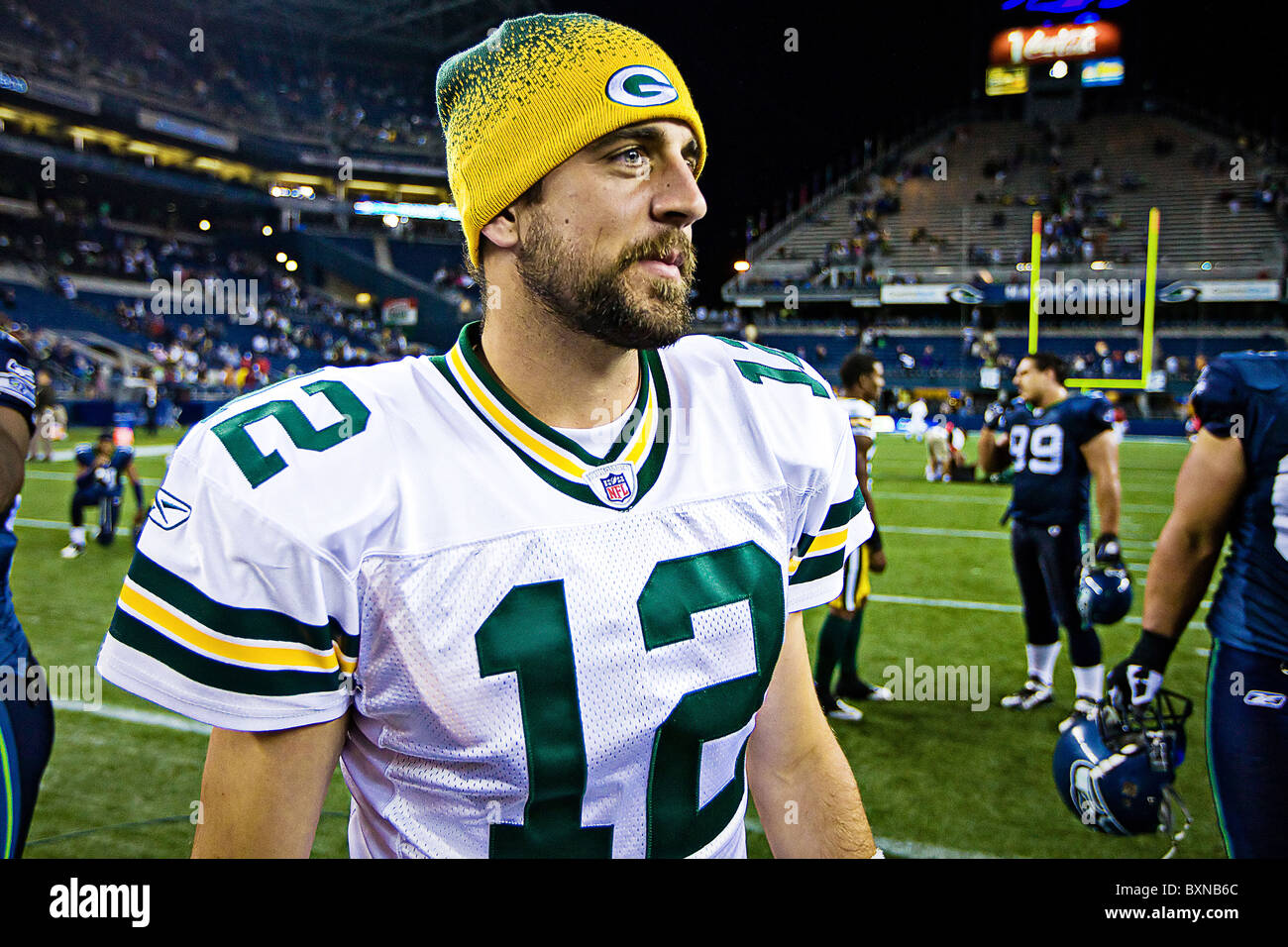 Aaron Rodgers die Green Bay Packers auf dem Feld nach einem Spiel Stockfoto