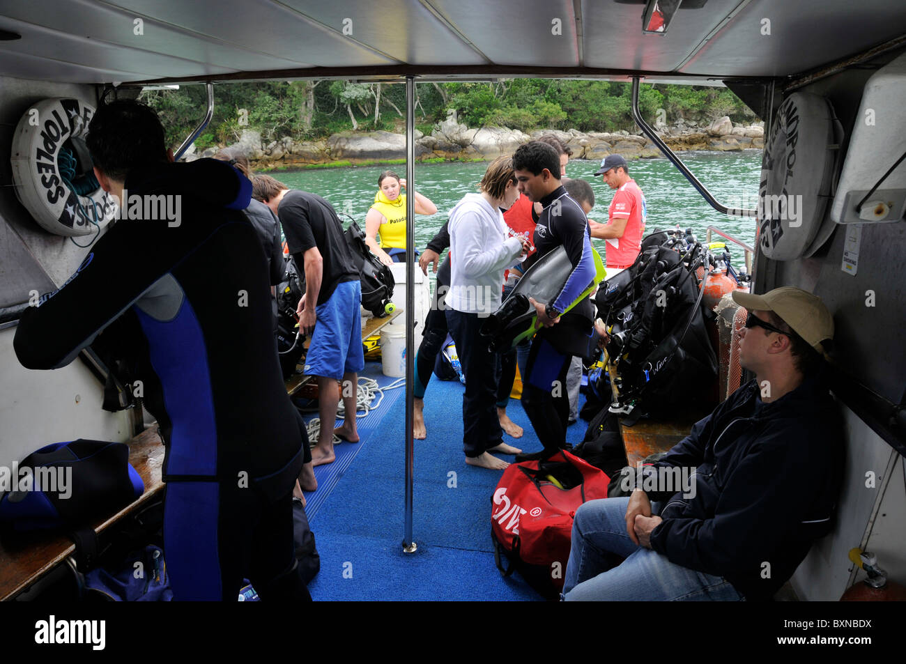 Überfüllten Tauchboot, Bombinhas, Santa Catarina, Brasilien Stockfoto