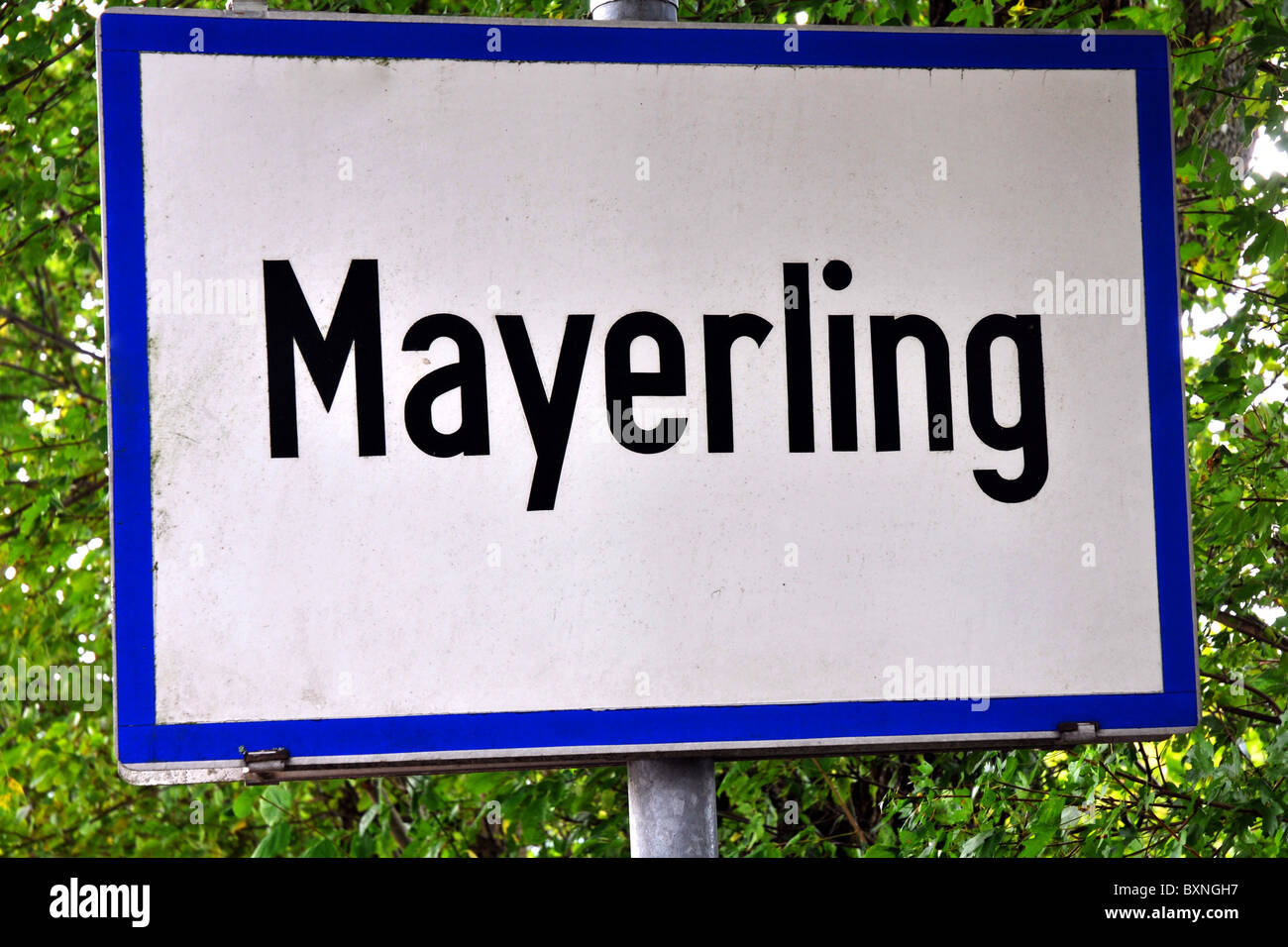 Mayerling zu unterzeichnen, das berühmte Dorf von Mayerling, Österreich. Stockfoto
