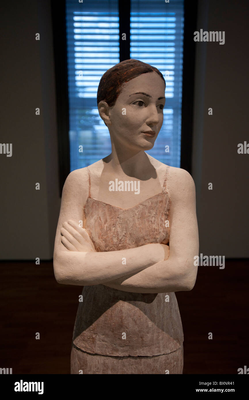Moderne Skulptur einer Frau am Grassi Museum, Leipzig, Sachsen, Deutschland, Europa Stockfoto
