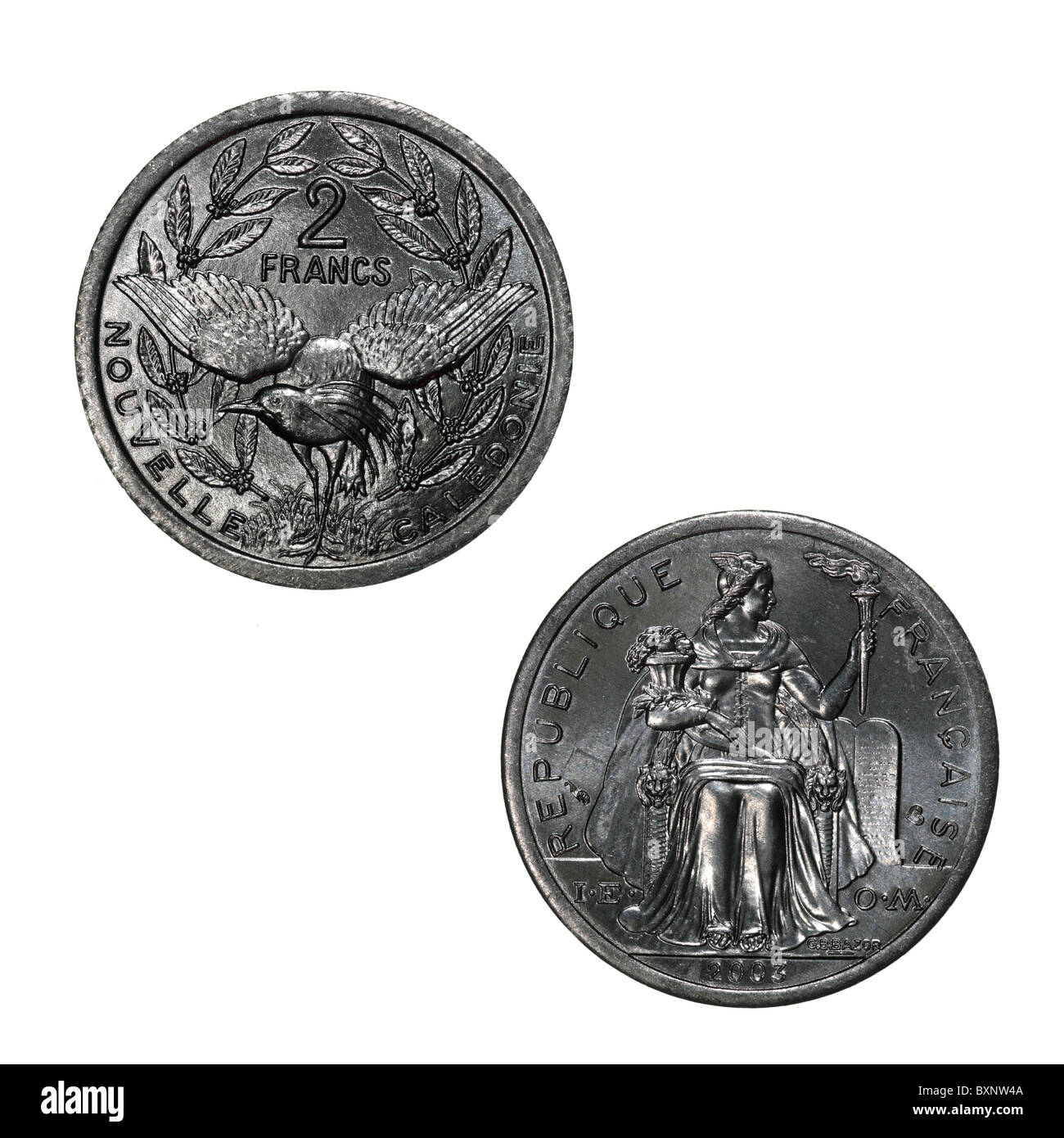 Neukaledonien - 2 Francs Münze, entworfen von G.B.Bazor, mit sitzender Mariene auf der Obverse und einem Kagu-Vogel (Rhynochetos jubatus) auf der Rückseite Stockfoto