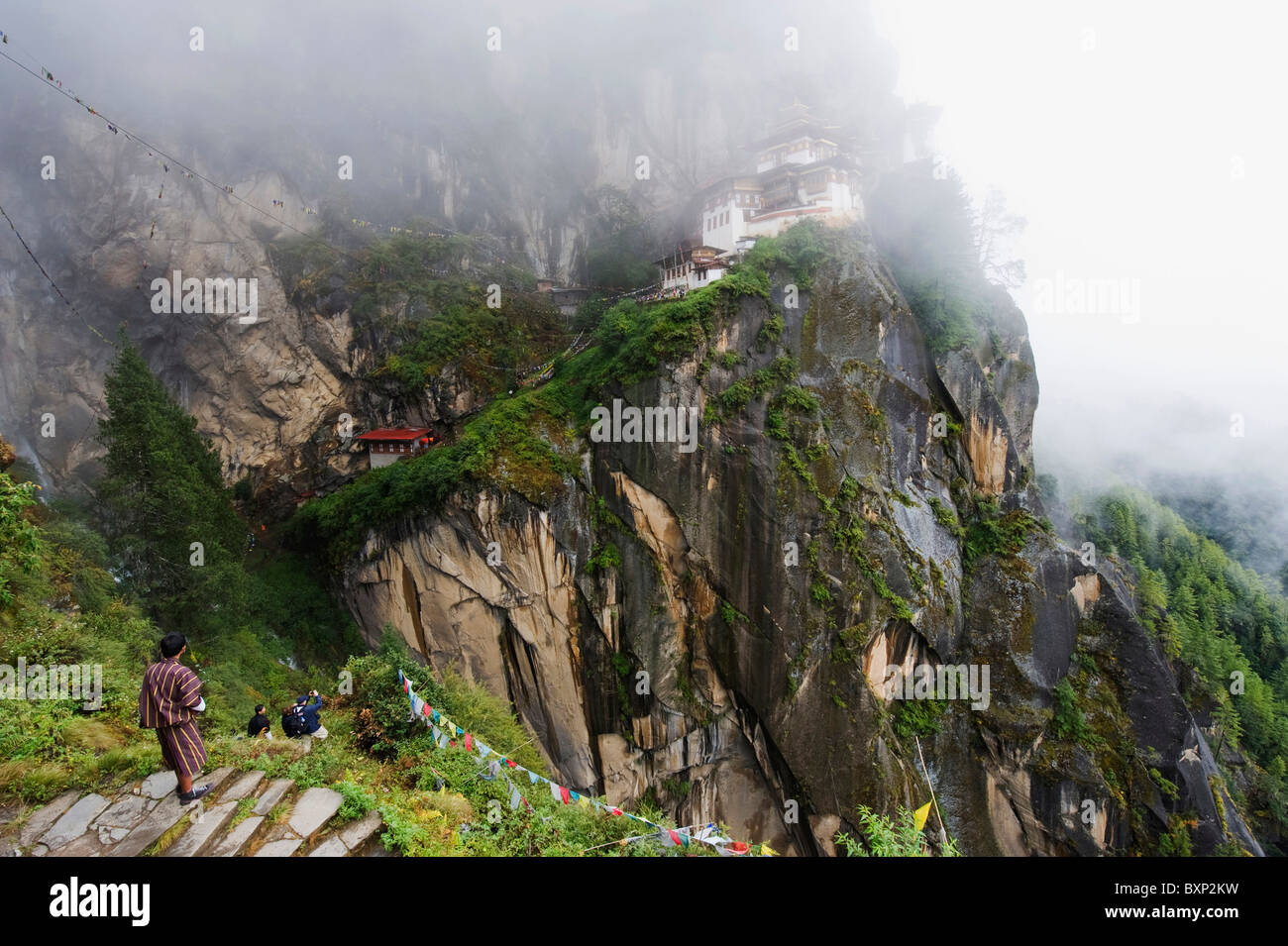 Tiger Nest im Nebel, Taktshang Goemba, Paro-Tal, Bhutan, Asien Stockfoto