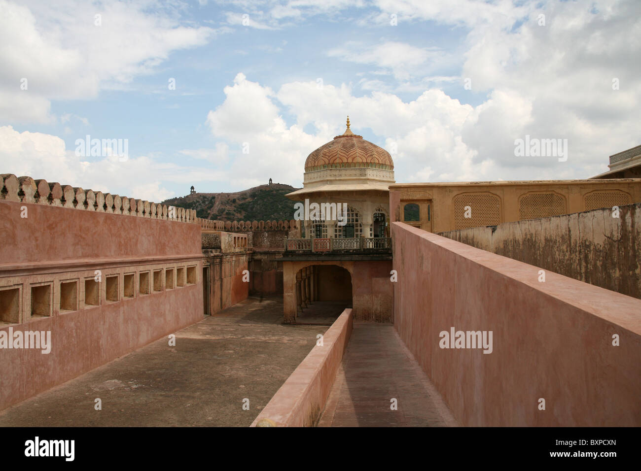 Die Wälle am Amber Fort in Jaipur, Rajasthan in Indien Stockfoto