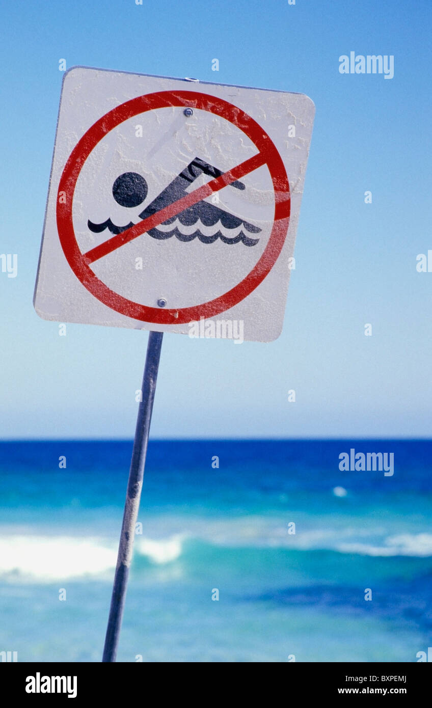 Kein Schwimmen-Schild am Trigg Island Beach Stockfoto