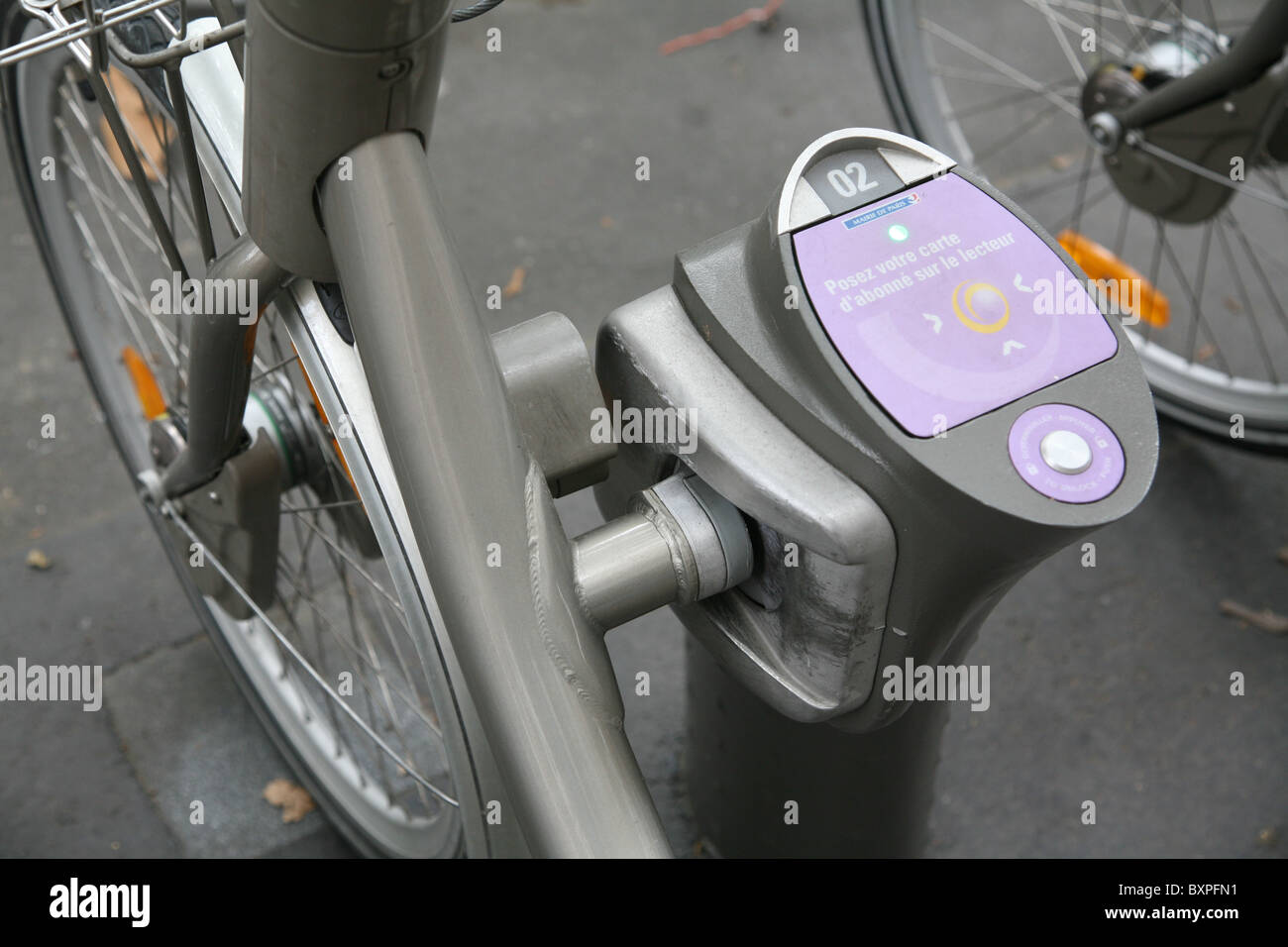 Paris Velibe-Fahrrad-Verleih-station Stockfoto