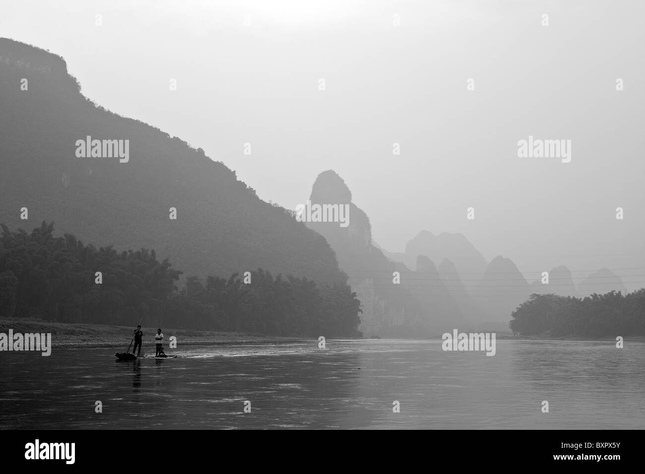 China, Provinz Guangxi, Yangshuo, Karst, Berge, Li-Fluss. Stockfoto
