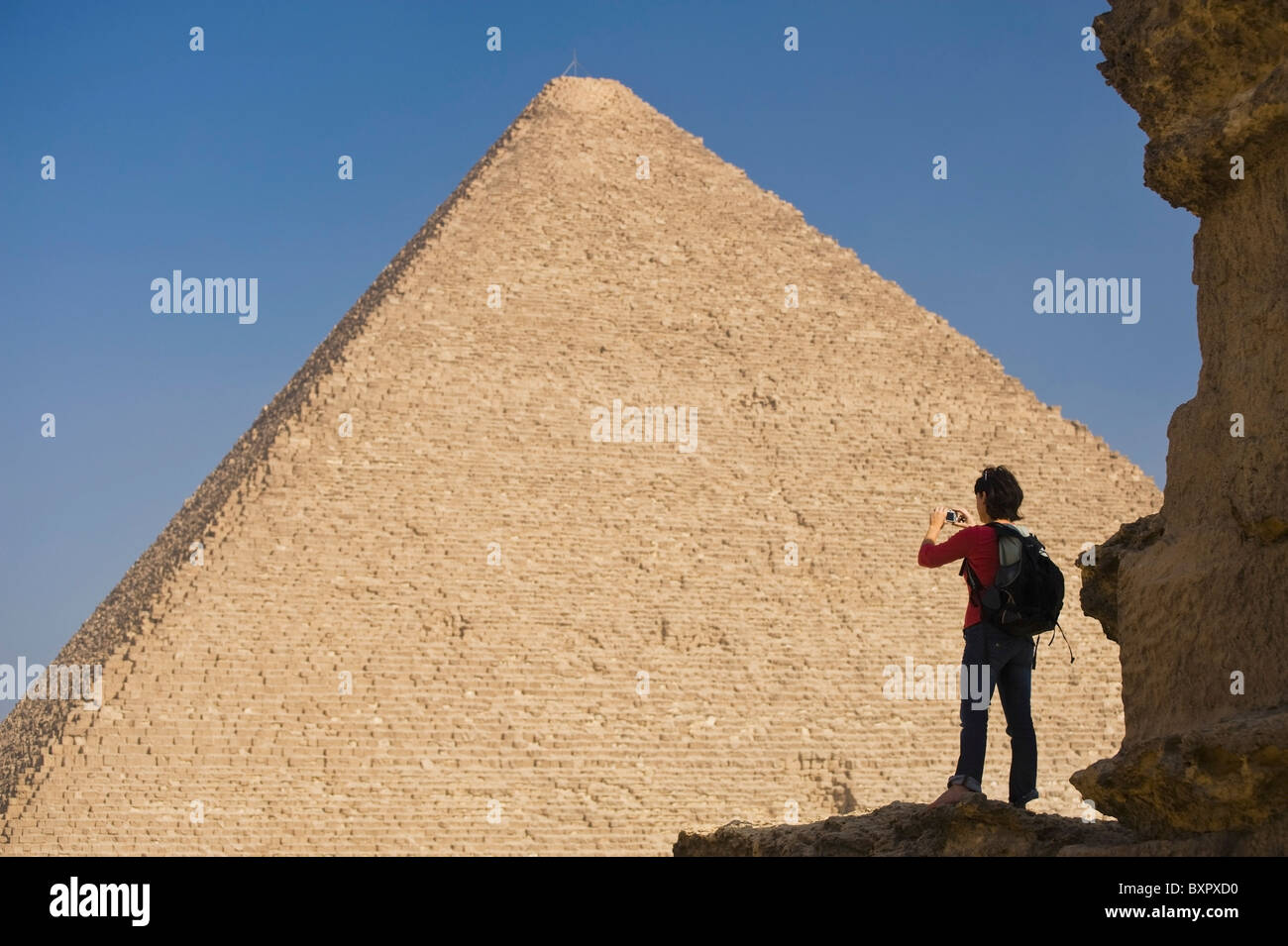 Frau fotografieren Cheops-Pyramide Stockfoto