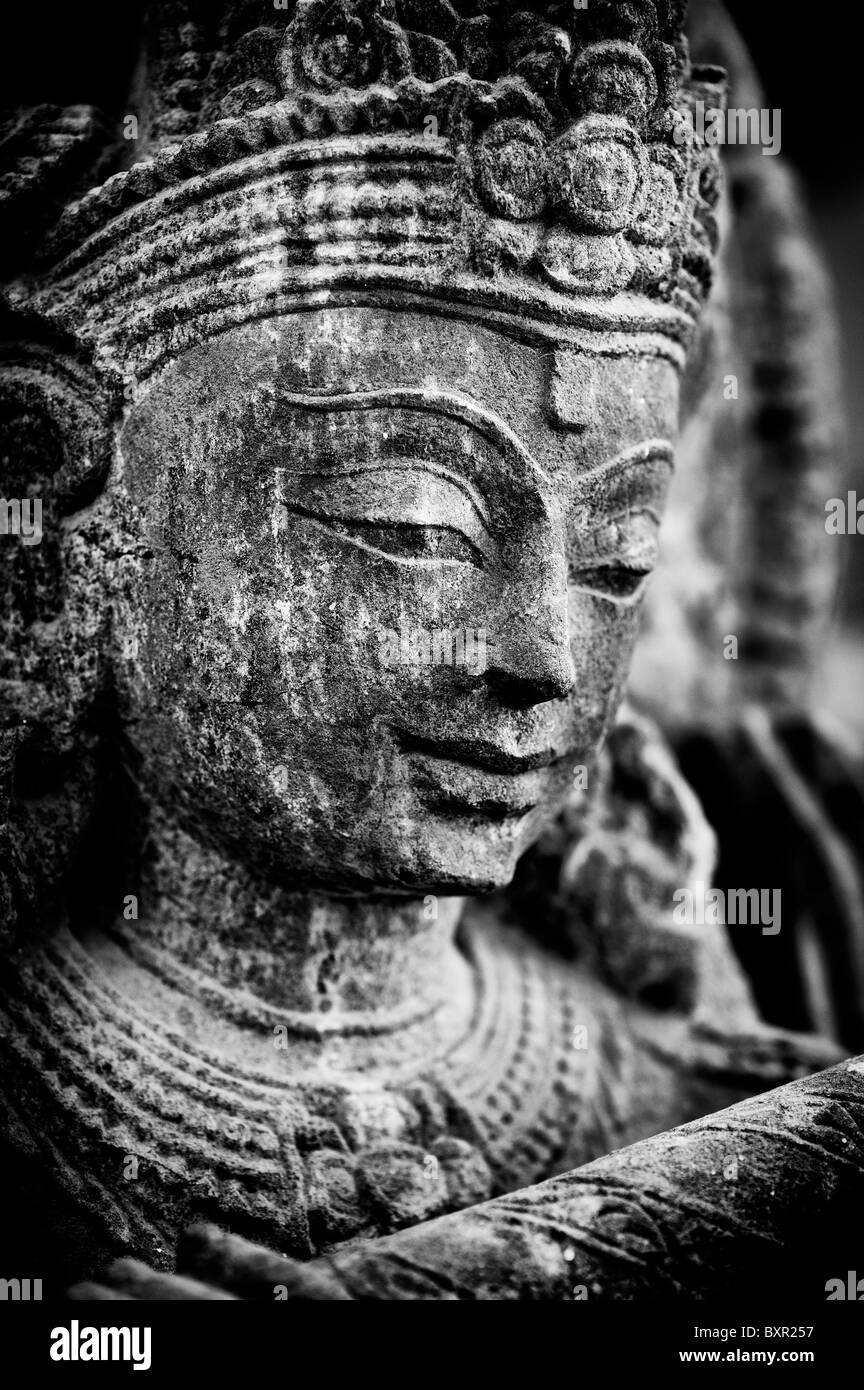 Granit Krishna Statue. Angebetet Hindu indische Gottheit. Andhra Pradesh, Indien. Schwarzweiß Stockfoto