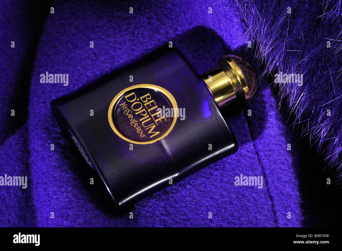 Yves Saint Laurent, Parfum Belle d'Opium, Luxusduft für Damen, Foto Kazimierz Jurewicz, Lifestyle Trust Stockfoto