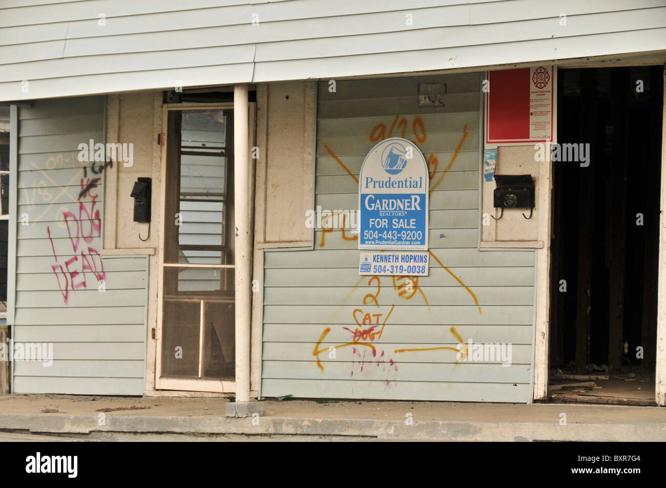Retter Markierungen auf Haus im unteren 9th Ward während Hurrikan Katrina Überschwemmungen, New Orleans, Louisiana Stockfoto
