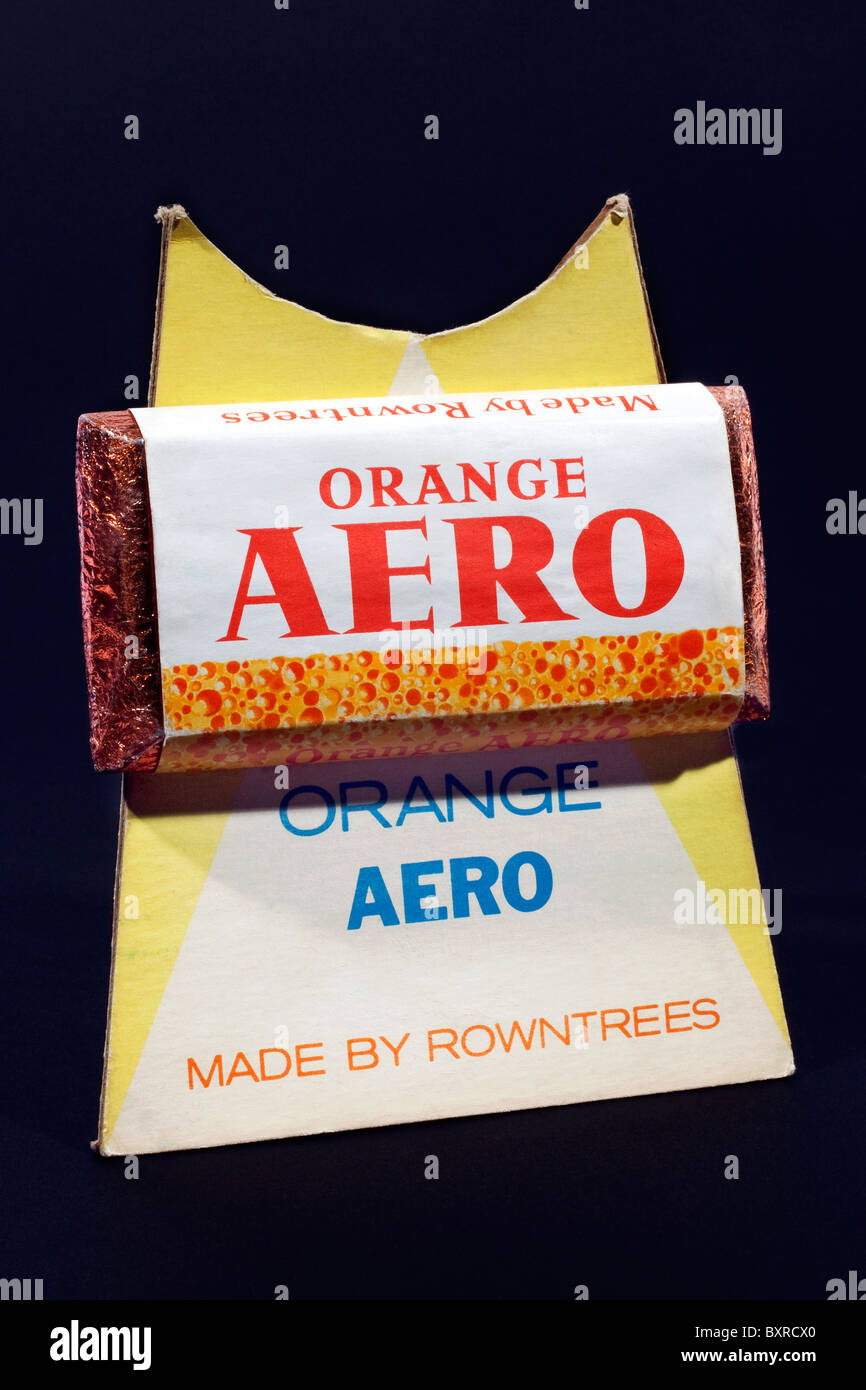 Werbe-Anzeige für Rowntree Aero Orange chocolate bar Stockfoto