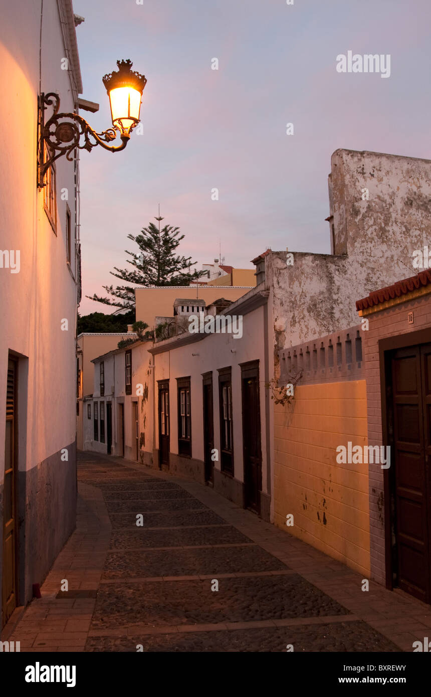 Traditionelle Architektur und gepflasterten Straßen in der Stadt Santa Cruz De La Palma, Kanarische Inseln Stockfoto