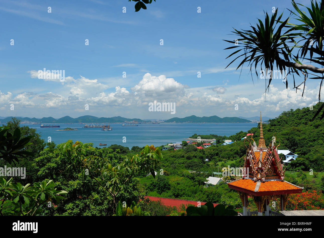 Blick vom Wat Tham Yai Prik Tempel und Meditation Retreat, Koh Sichang, thailand Stockfoto