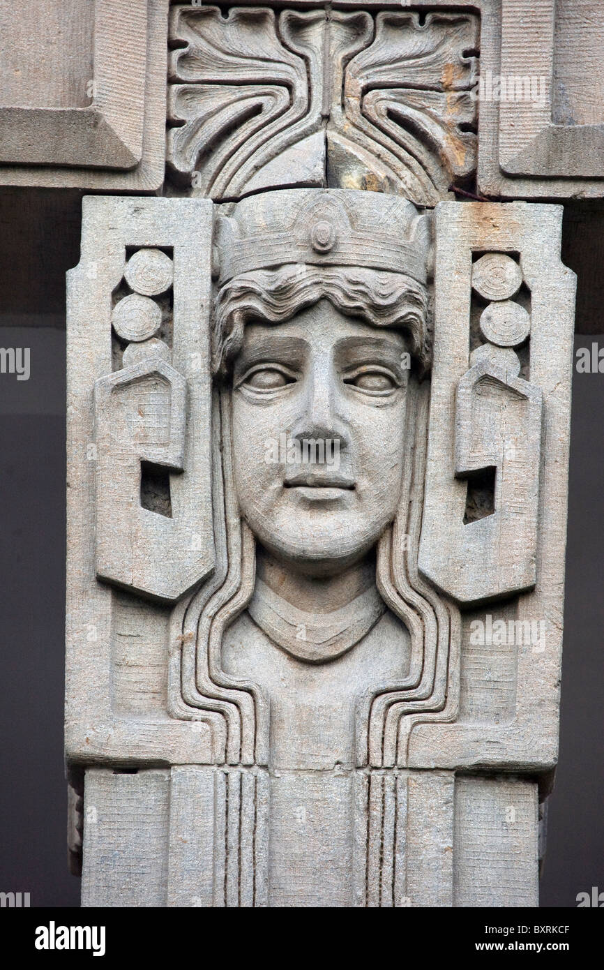 Ost-Europa, Baltikum, Estland, Pärnu, Jugendstil-Masken bei Villa Ammende Stockfoto