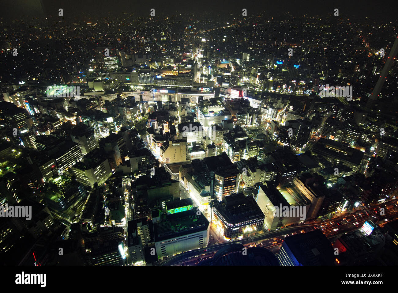 Luftaufnahme der Innenstadt von Tokio bei Nacht Stadt in Japan Stockfoto