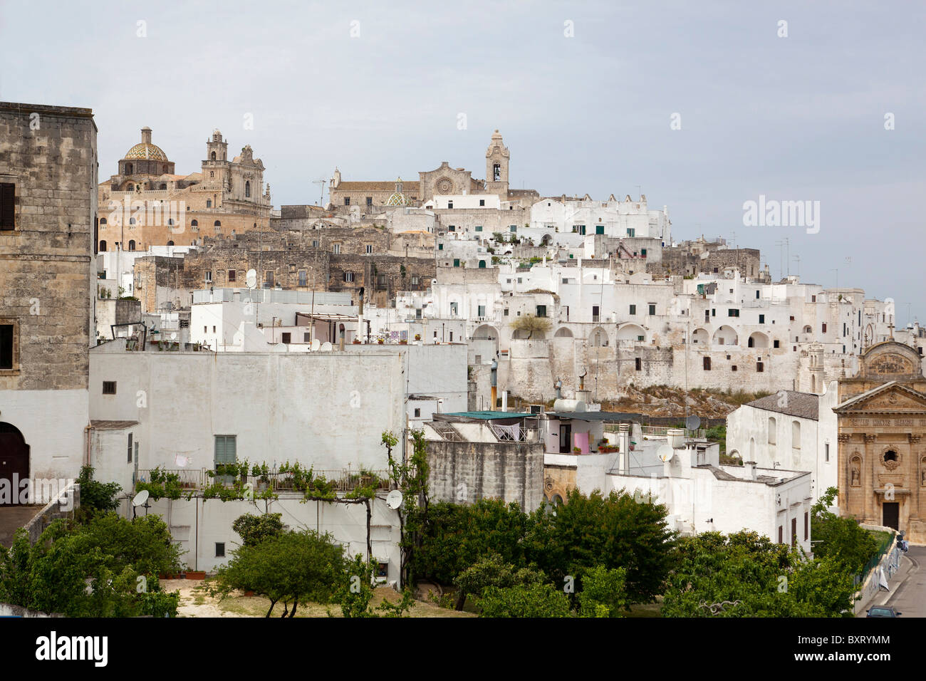 Altstadt, Ostuni, Apulien, Italien Stockfoto