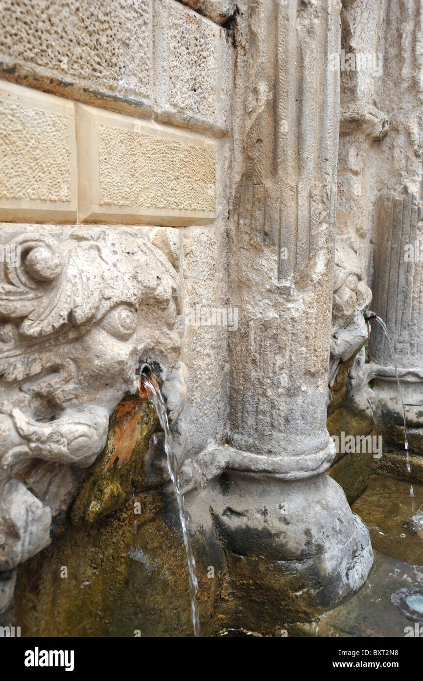 Venezianischen Brunnen in der historischen Altstadt von Rethymno, Kreta, Griechenland Stockfoto