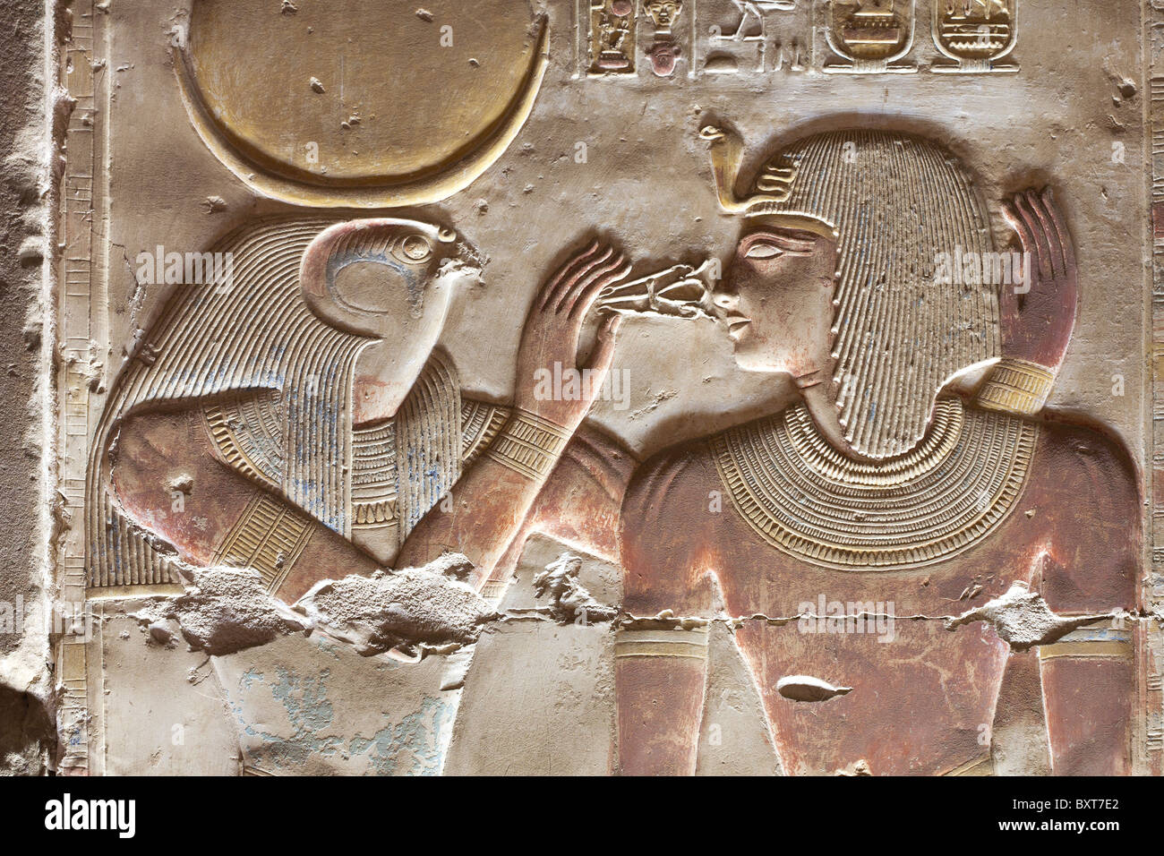 Linderung von Horus und Seti im Tempel von Sethos I bei Abydos, alten Abdju, Niltal Ägyptens Stockfoto
