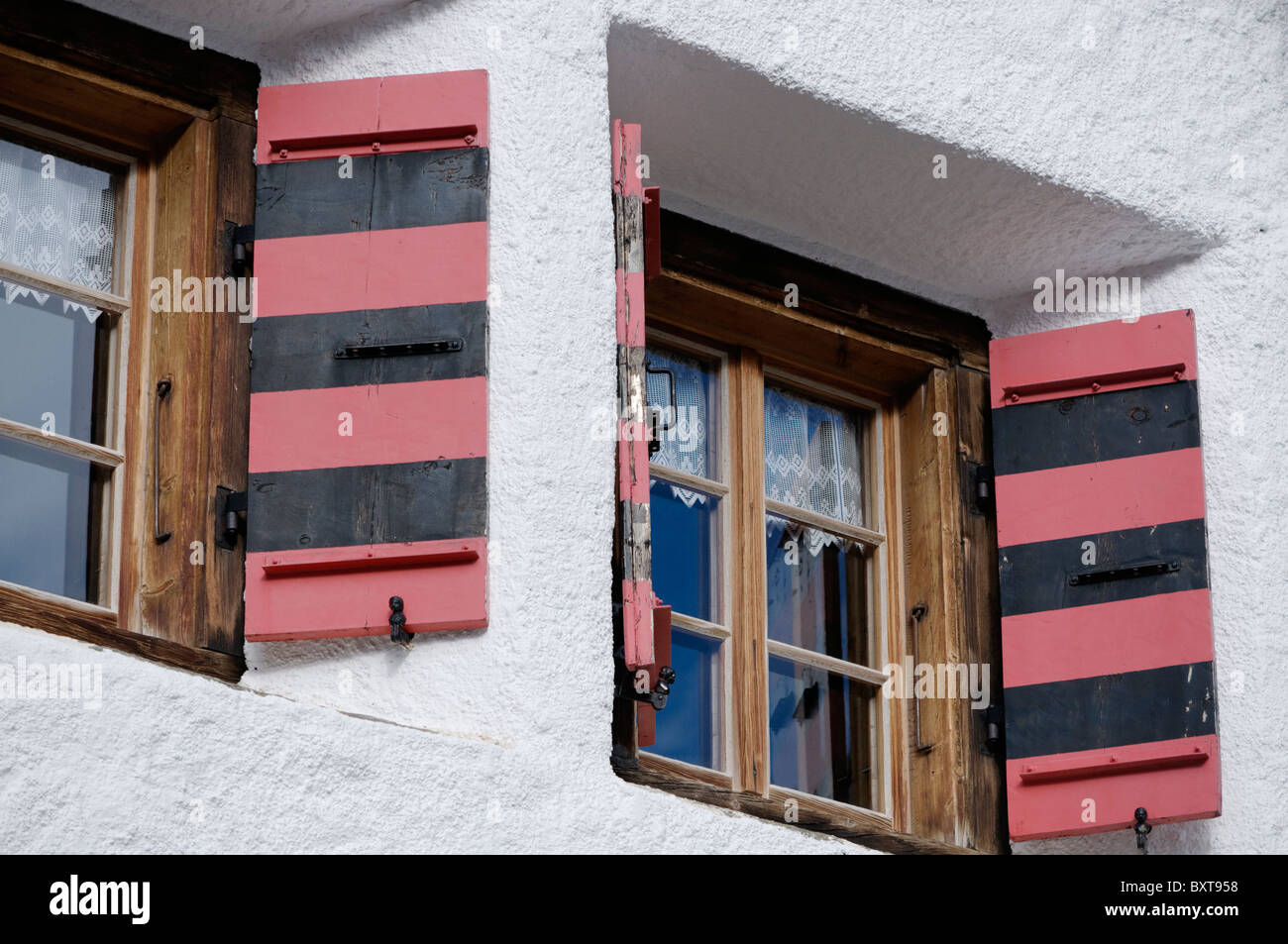 SAC-Hütte-windows Stockfoto