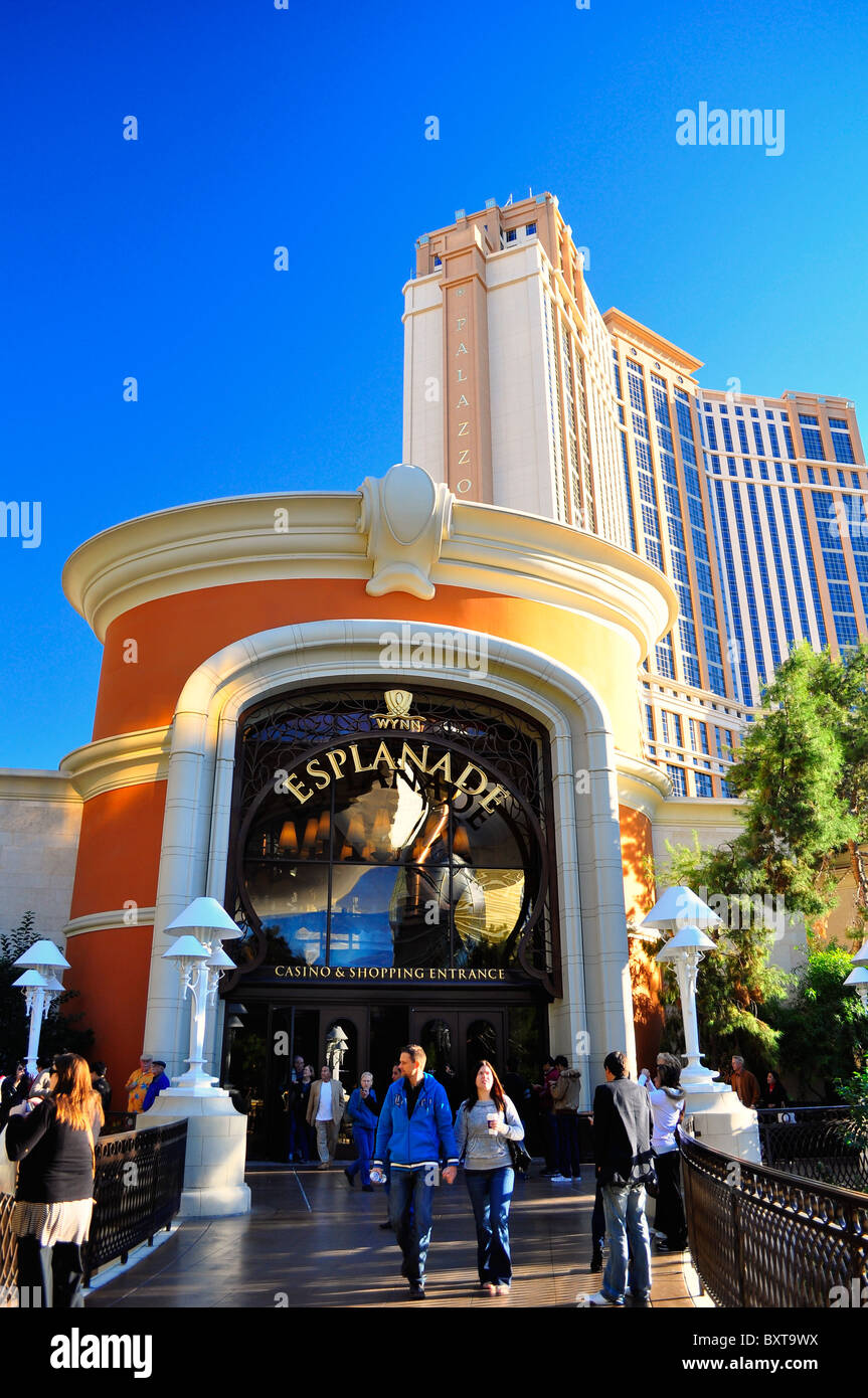 Wynn Esplanade Geschäfte & Casino mit Palazzo Hotel im Hintergrund Stockfoto