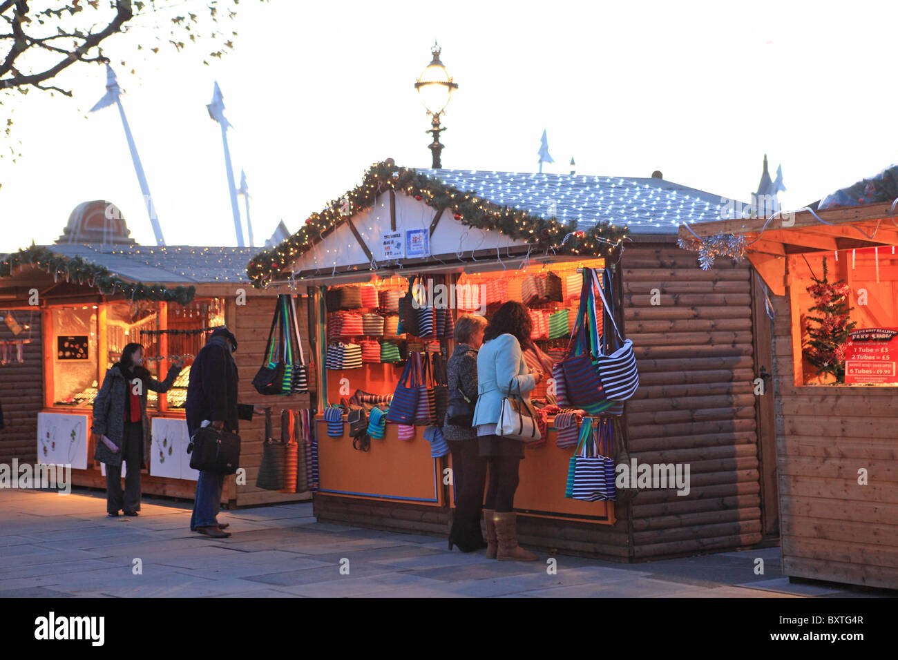 London, South Bank, Kölner Weihnachtsmarkt Stockfoto