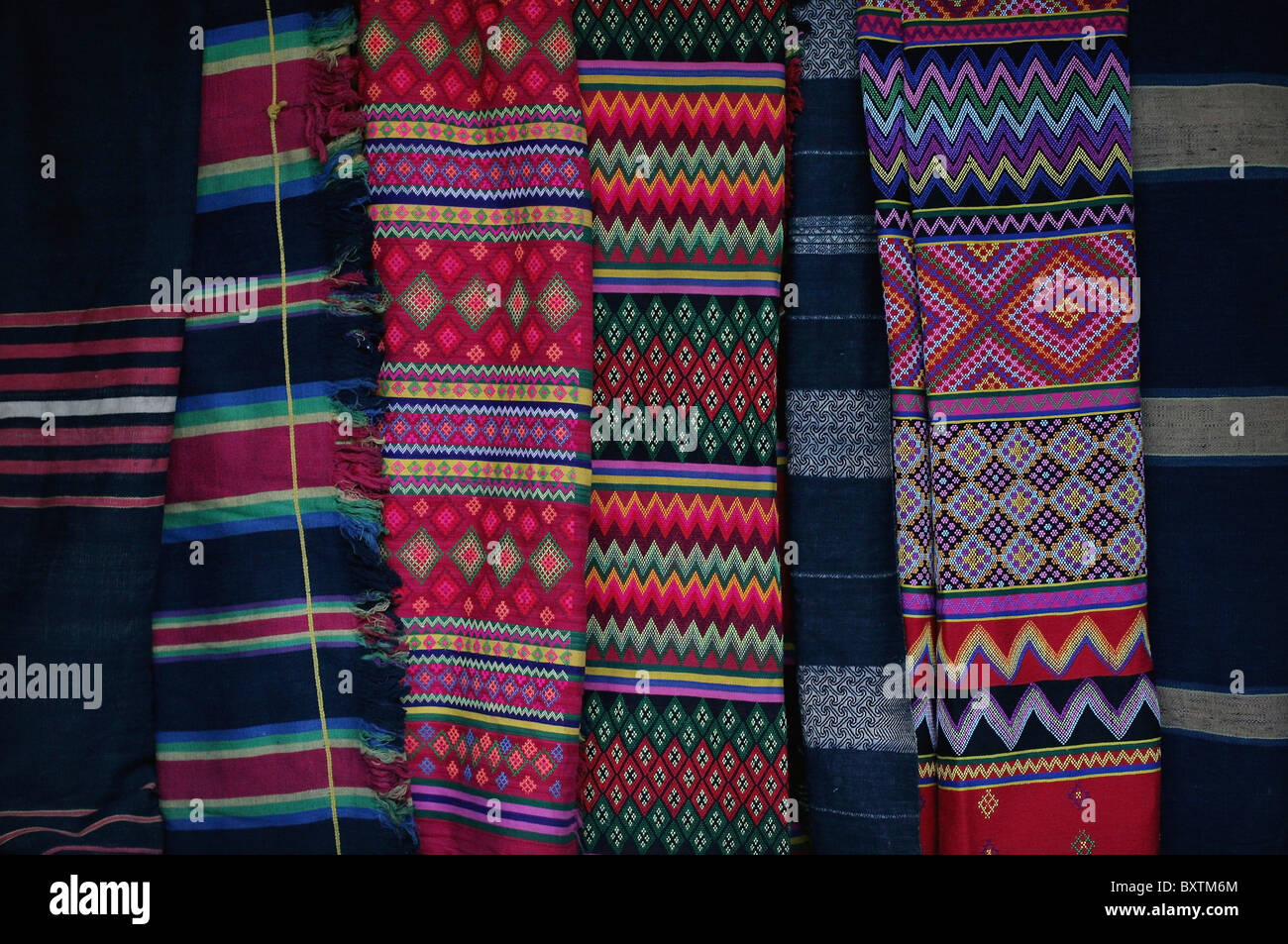 Bunte traditionelle Mizo Textilien, Nahaufnahme Stockfoto